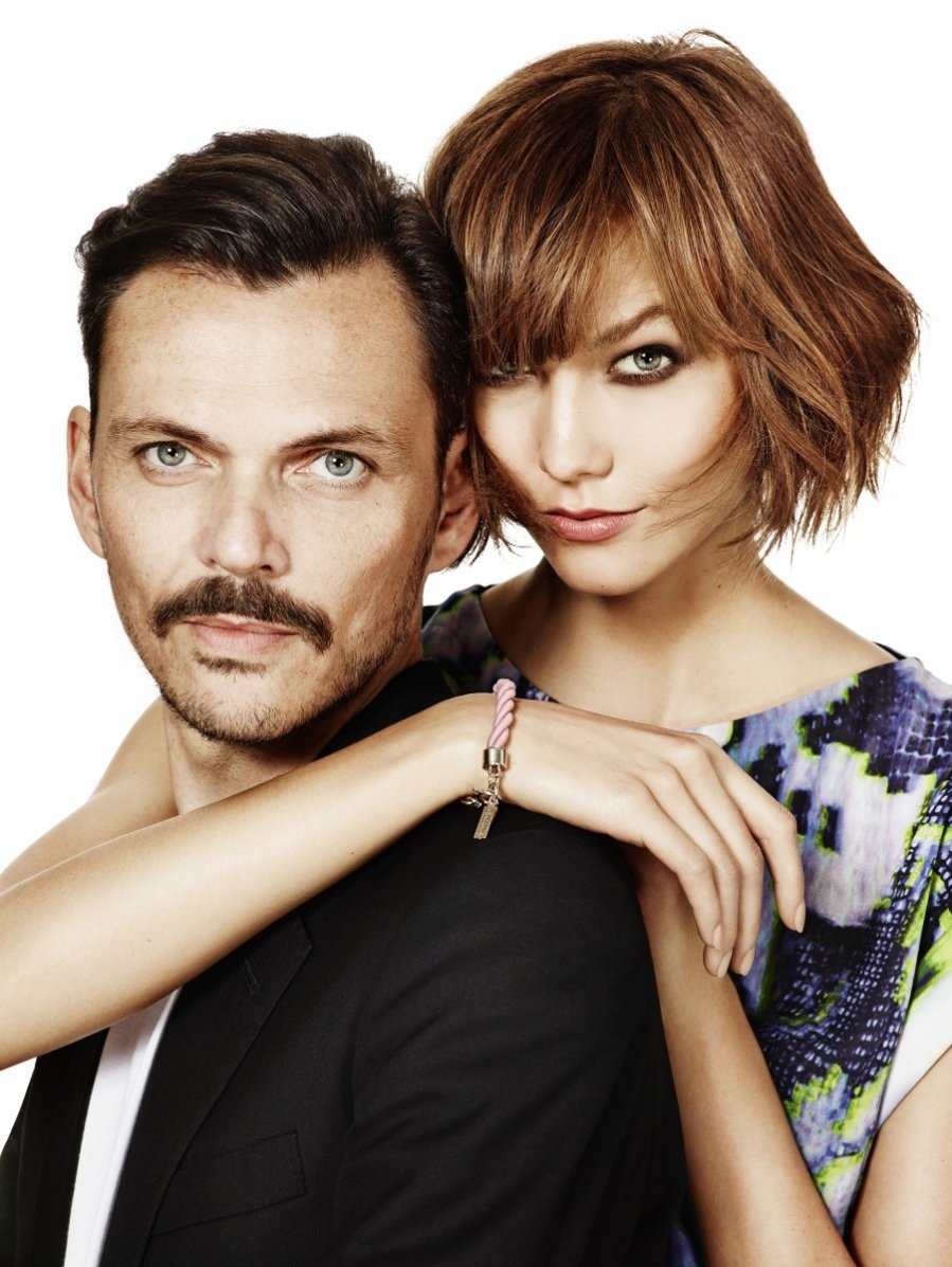 Dizaineris M. Williamsonas ir manekenė Karlie Kloss