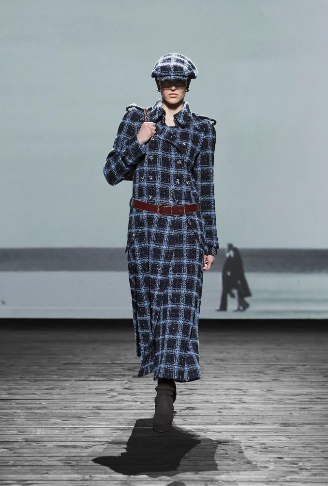 „Chanel” pristatė elegancija alsuojančią 2024–2025 m. rudens/žiemos kolekciją