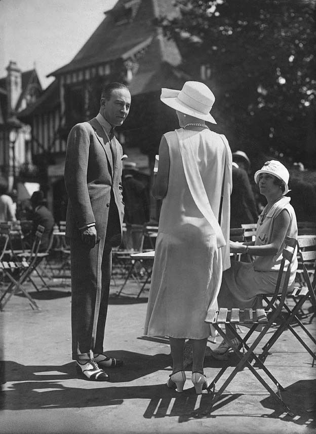 Sportinius drabužius Suzanne Lenglen kūrė garsus to laiko dizaineris Jeanas Patou