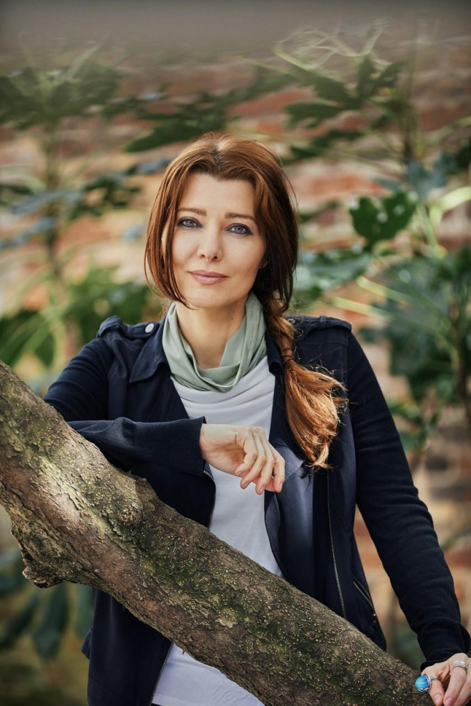 E. Shafak „Ir danguje teka upės“ – vienas lašelis, sujungiantis dramatiškus likimus