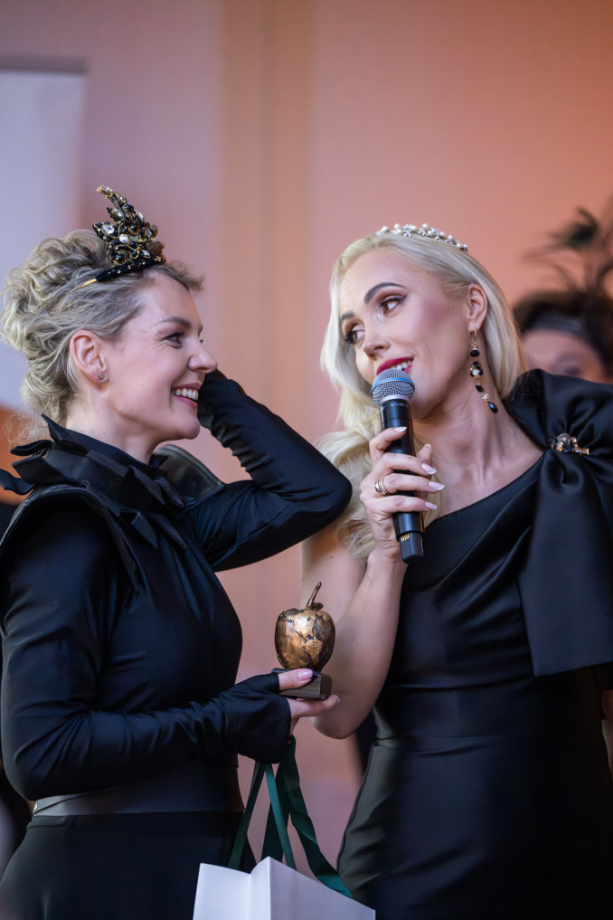 Išskirtinis verslių moterų gala vakaras, kuriame Liucinai Rimgailei įteikti net du apdovanojimai!