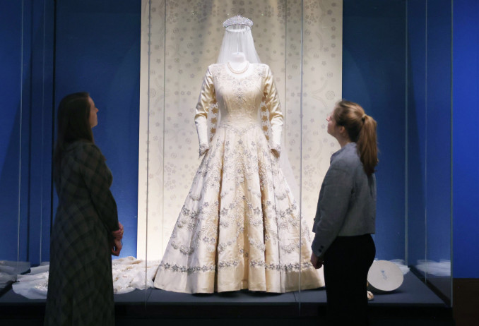 JK karalius pagerbė „brangiąją mamą“ karalienę Elžbietą jos 100-ojo gimtadienio proga