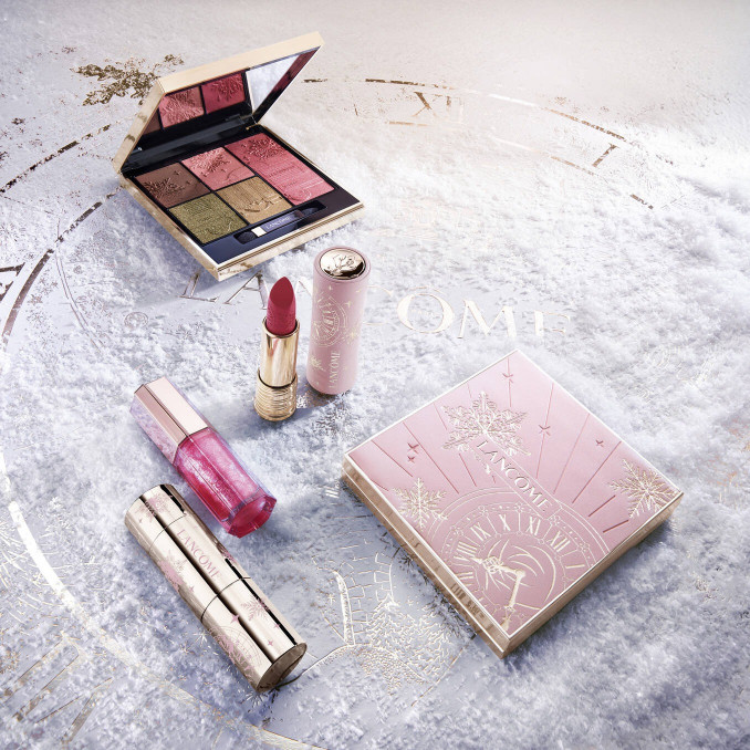 Makiažo rinkinys „Magical Holiday Beauty Bundle“