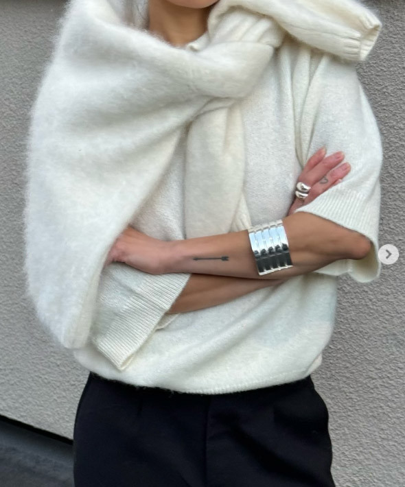 Jaukiausias rudens drabužis – megztinis: kaip jį vilkėti, kad atrodytumėte nepriekaištingai