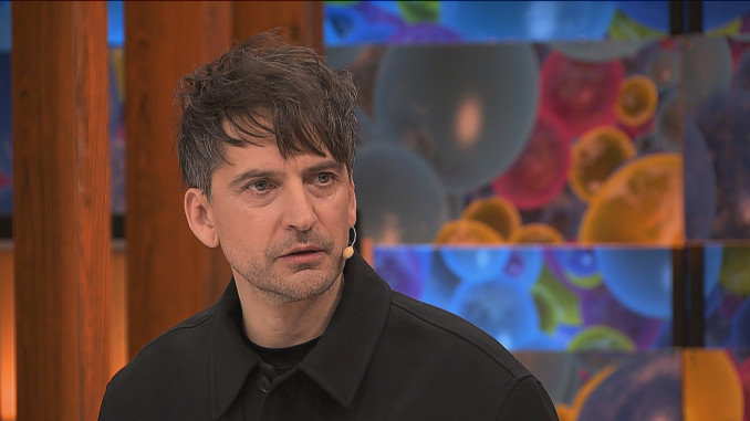 Alano Chošnau prisipažinimas spaudžia ašaras: buvau niekam nereikalingas berniukas, paliktas likimo valiai