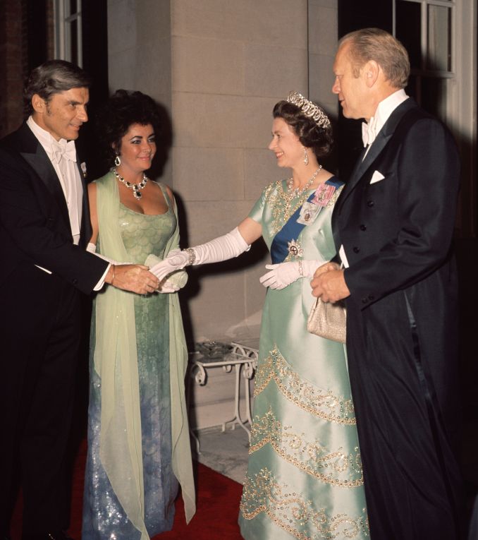 Elizabeth Taylor 1976 m.