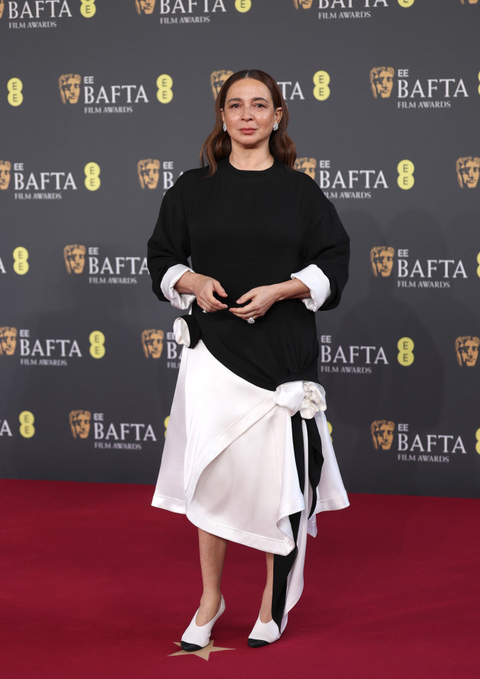 Aktorė Maya Rudolph Britų akademijos kino apdovanojimuose