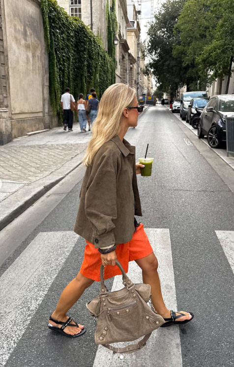 Taupe